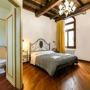 Casetta Rossa Venezia