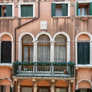 San Polo Canal View Venezia